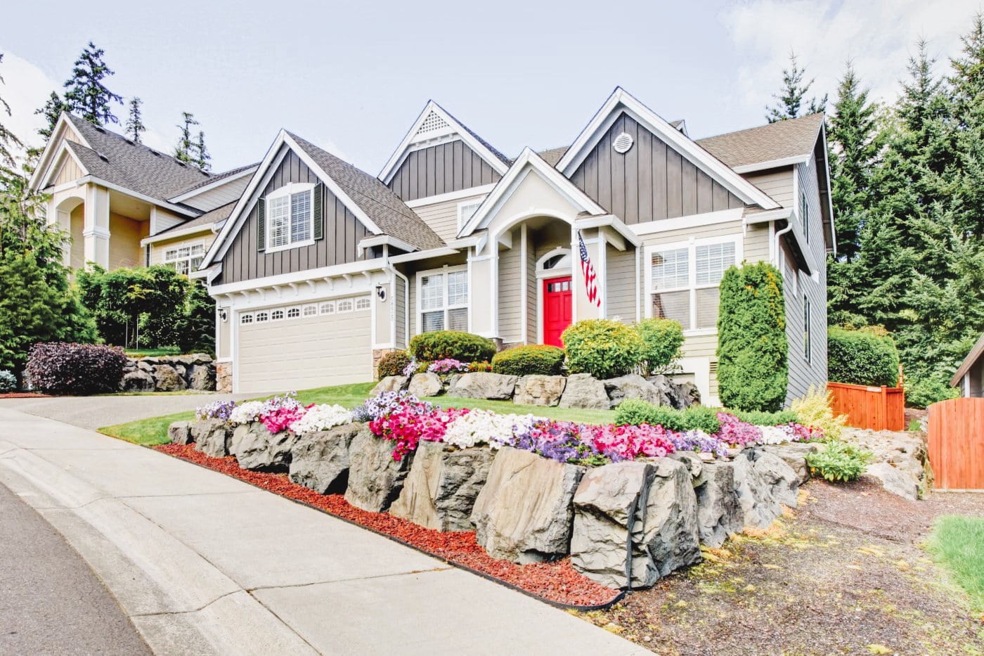 Creating Curb Appeal: Exterior Design Ideas to Wow Your Guests